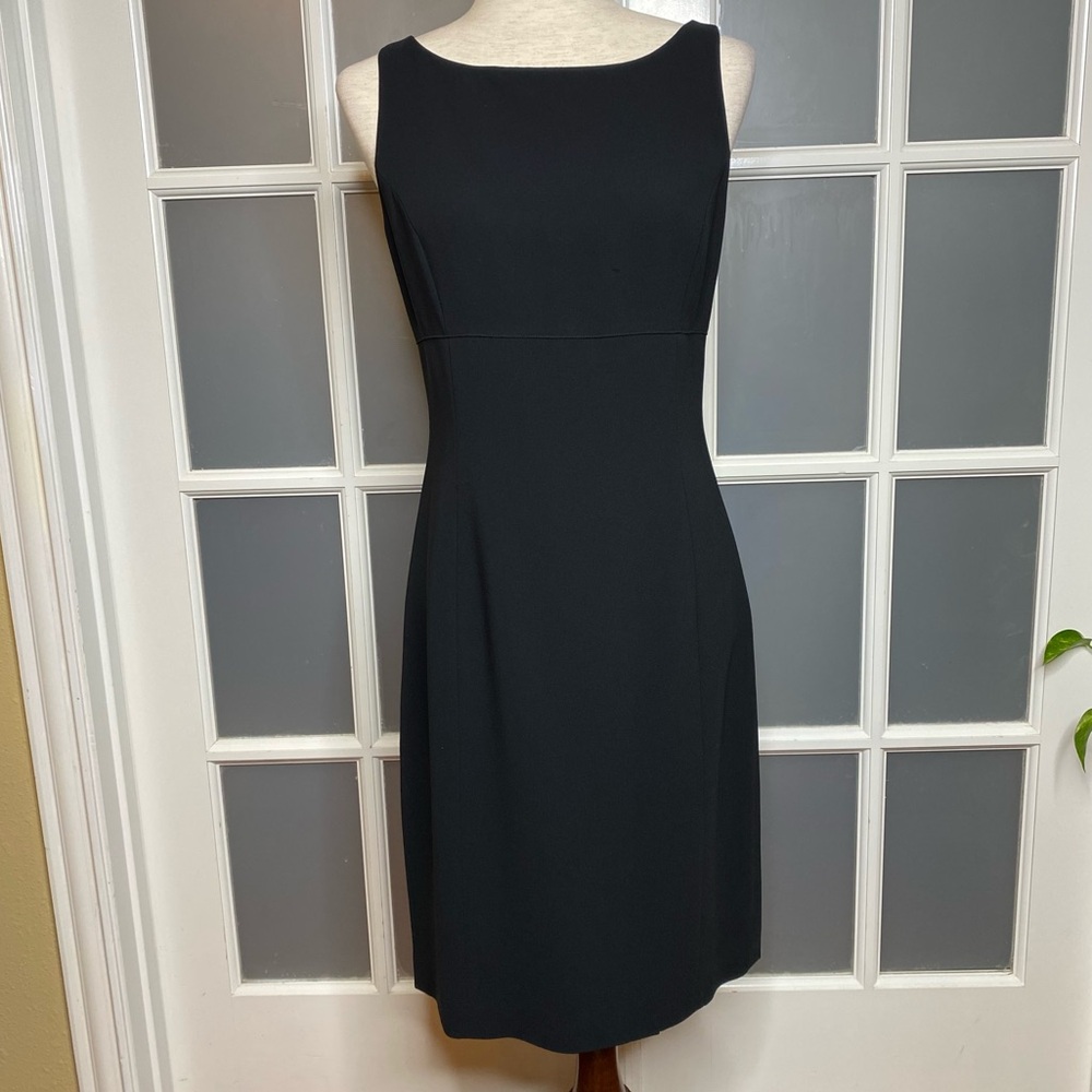 EUC Women’s Size 4, Ann Taylor Black Sleeveless Empire Waist Fully Lined Dress
